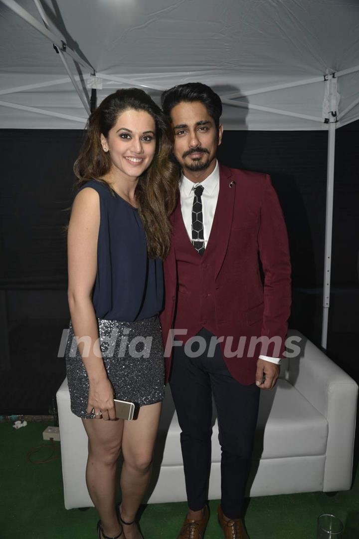 Taapsee Pannu with Siddharth at IIFA Utsavam Day 1