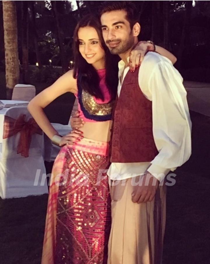 sanaya - mohit sundown party picture