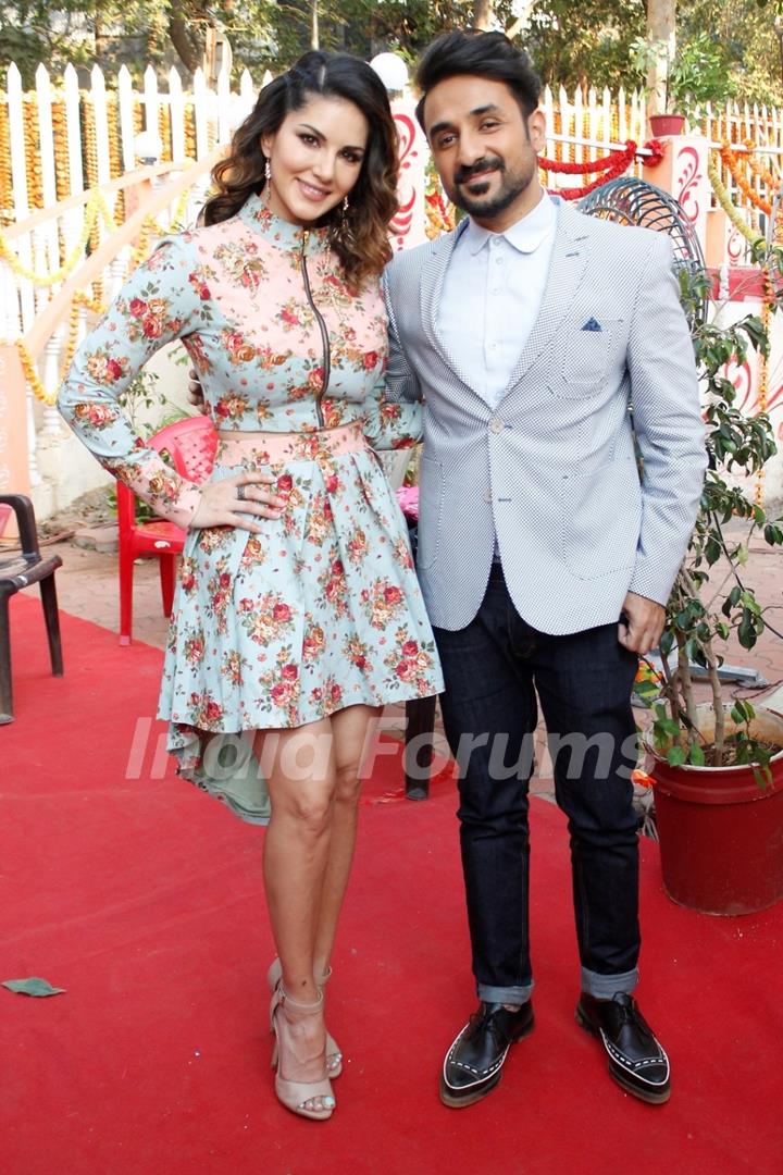 Vir Das and Sunny Leone Promotes Mastizaade on Chidiya Ghar