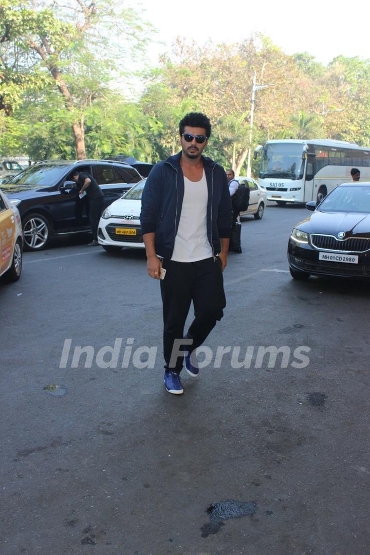 Arjun Kapoor Snapped at Airport