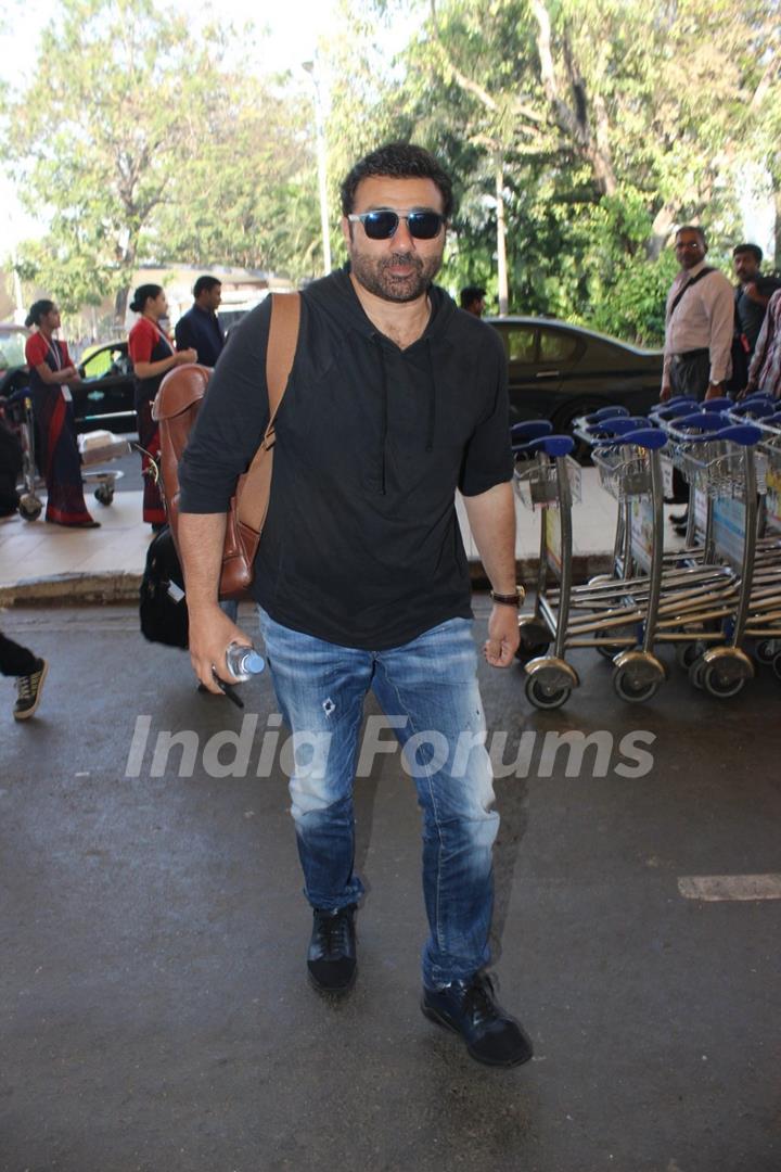 Sunny Deol Snapped at Airport