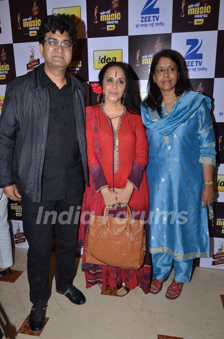 Ila Arun and Prasoon Joshi at Mirchi Music Awards