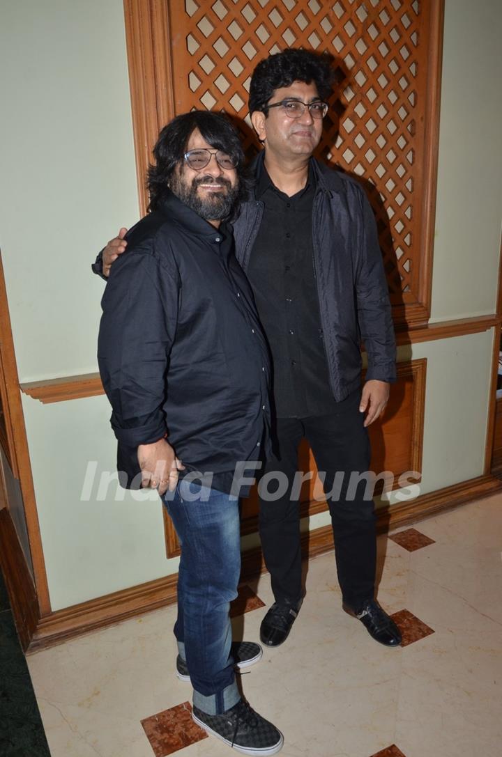 Prasoon Joshi and Pritam at Mirchi Music Awards