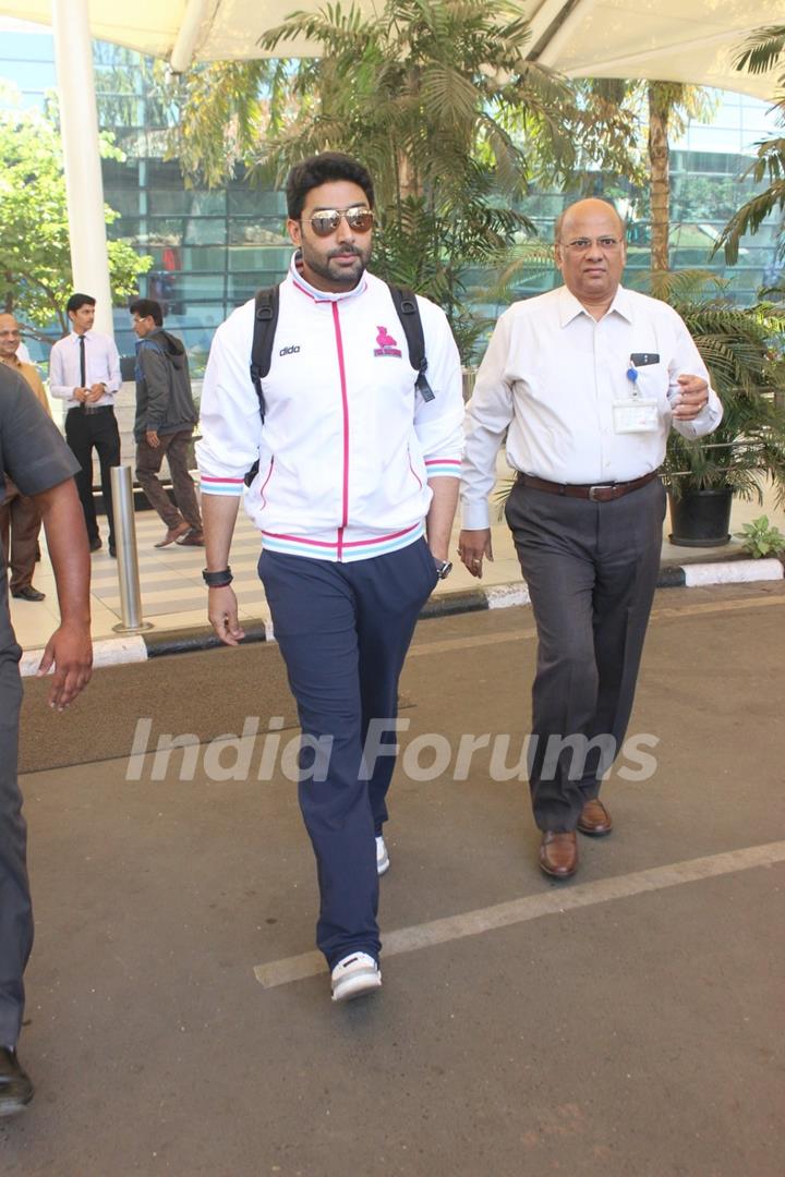 Abhishek Bachchan Snapped at Airport