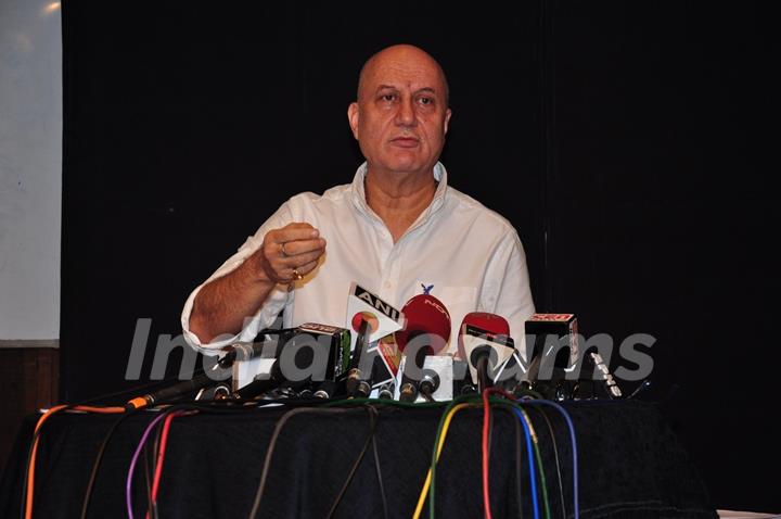 Anupam Kher Held Press Meet for 'Pakistan Visa Issue'