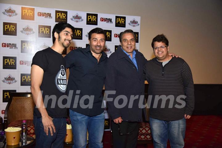 Sunny Deol and Dharmendra at Promotions of Ghayal Once Again in Delhi