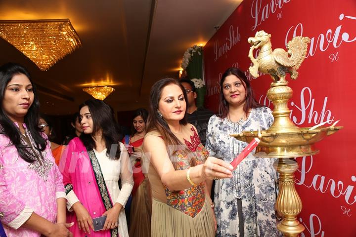 Jaya Prada Inaugurates Lavish Exhibition