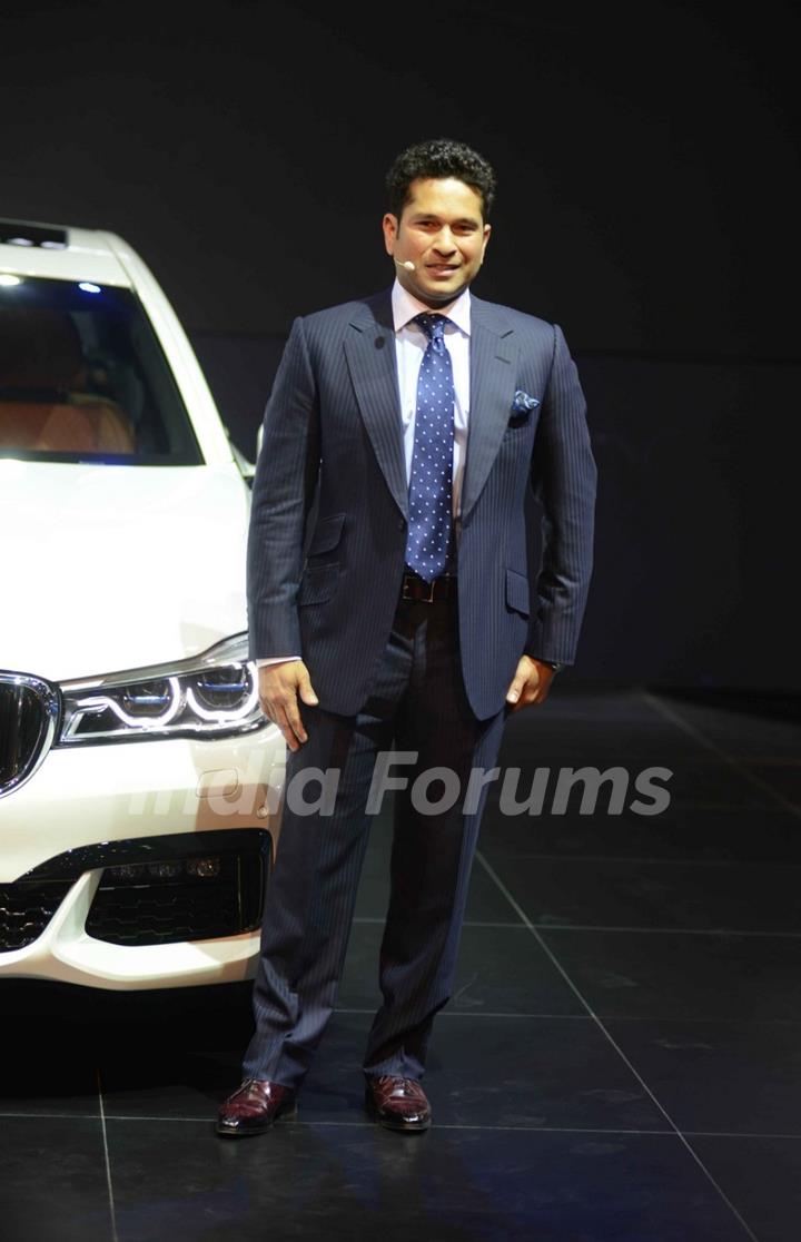 Sachin Tendulkar Unviels the all new 'BMW 7 Series' at Auto Expo 2016 in Delhi