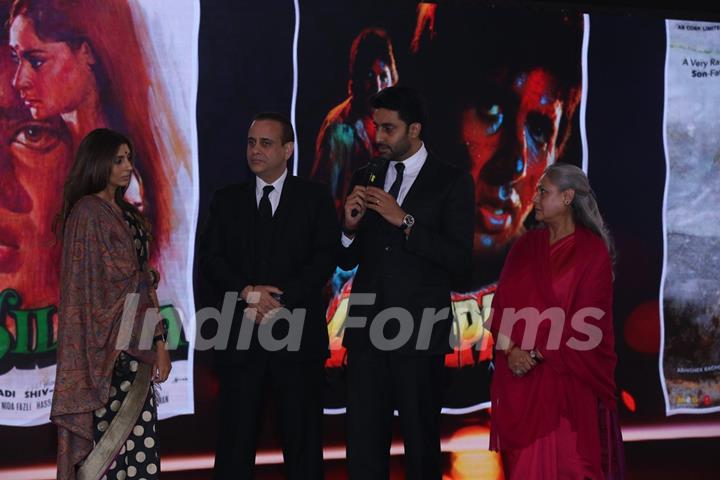 Shweta Nanda, Abhishek Bachchan and Jaya Bachchan at NDTV Indian of the Year Awards