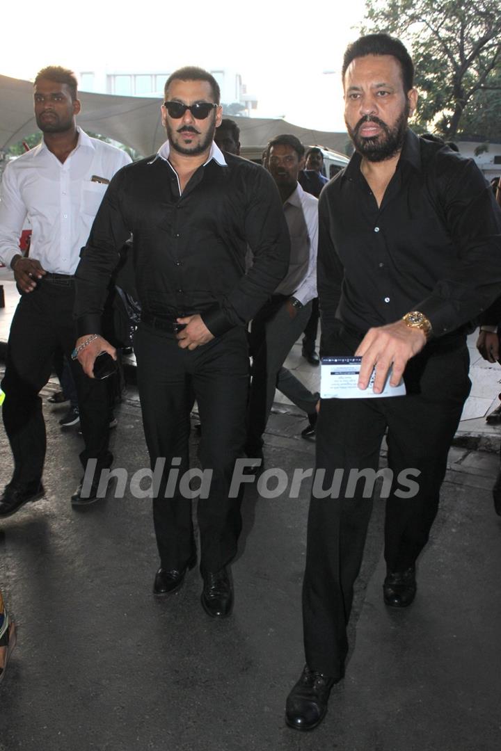 Salman Khan was spotted at Airport