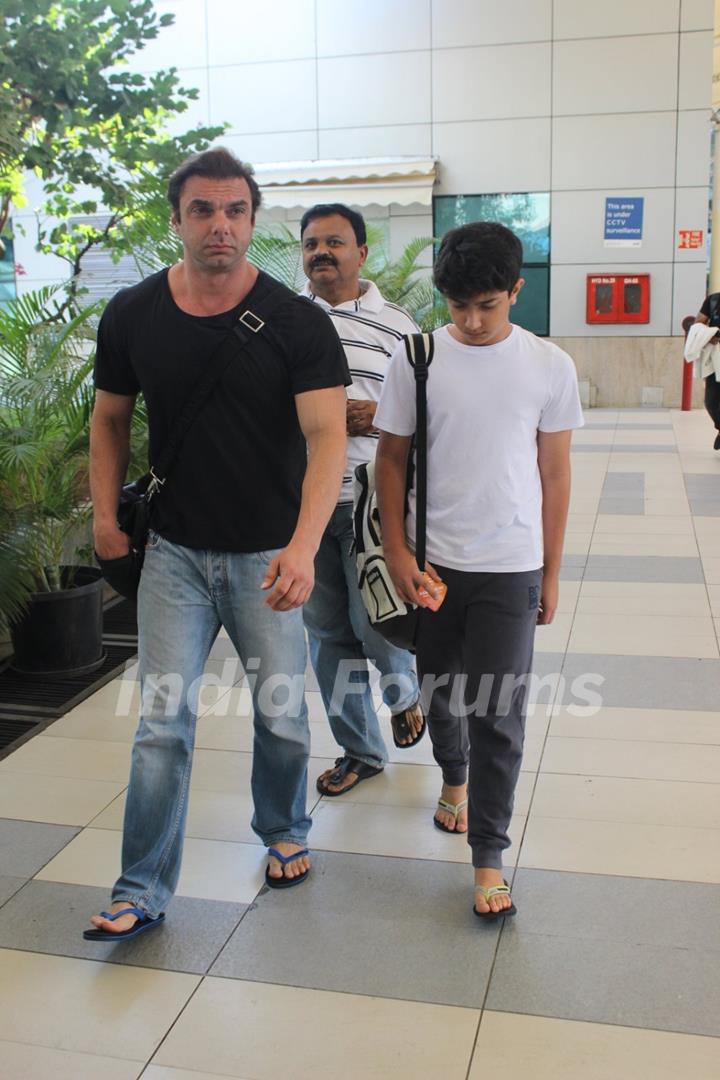 Sohail Khan Snapped with Son at Airport