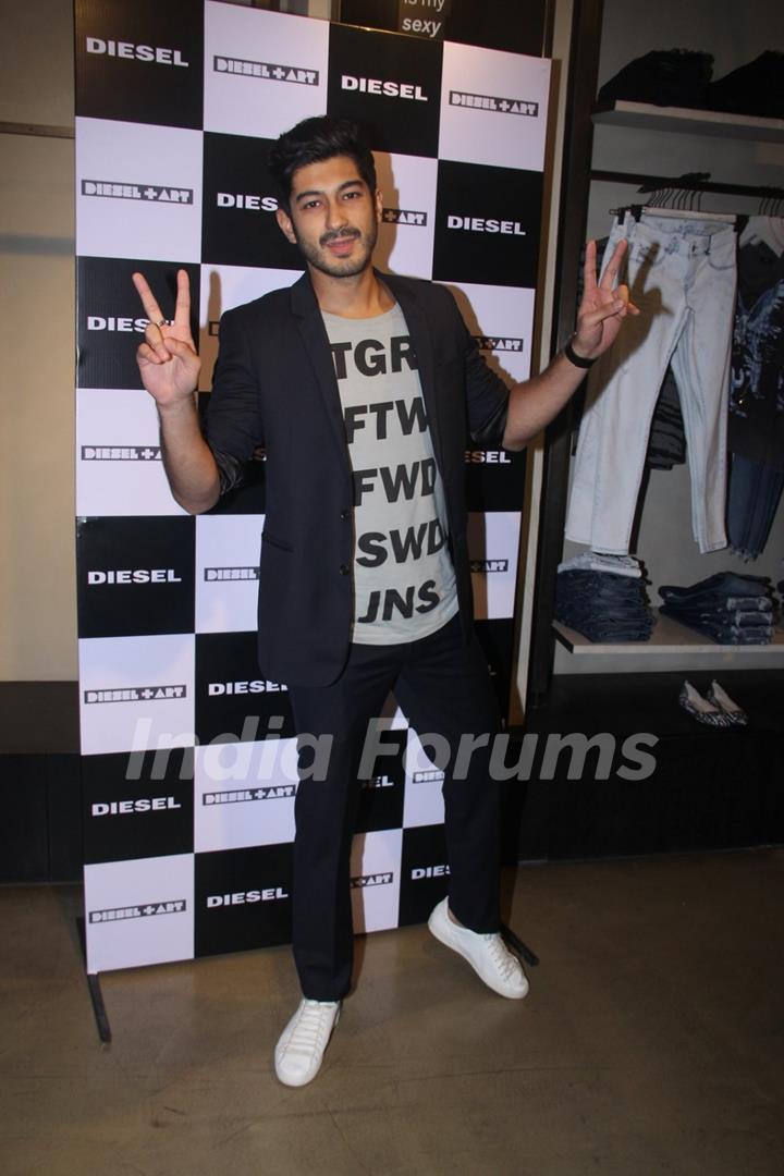 Mohit Marwah at Rohan Shrestha's Hanami Exhibition