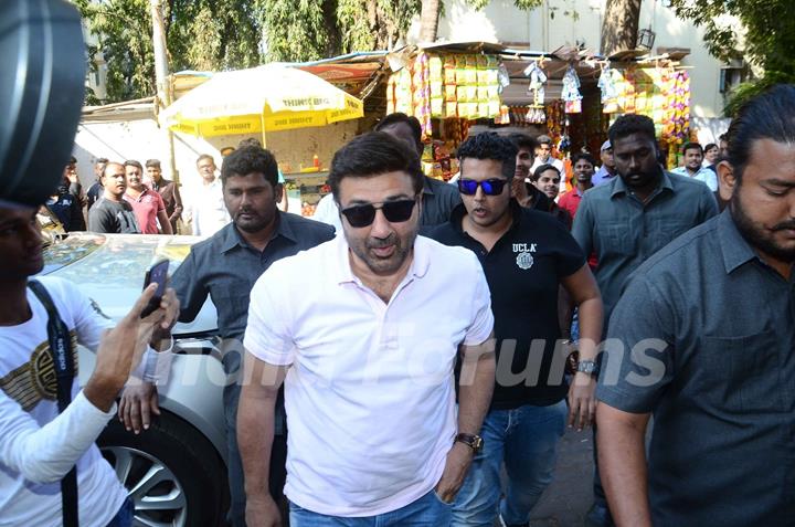 Sunny Deol Visited Gaiety Galaxy Cinema, Mumbai