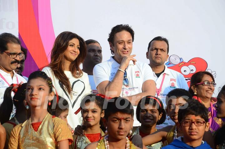 Shilpa Shetty & Ness Wadia at Wadia Hospital Marathon