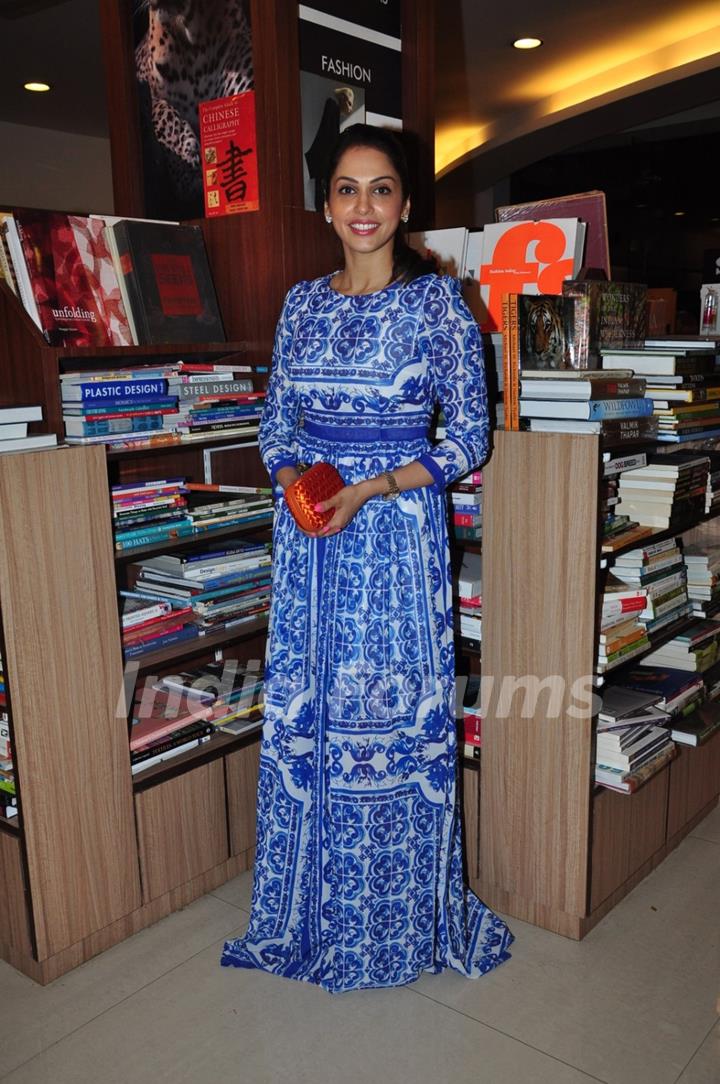 Isha Koppikar at Launch Book 'Angels Speak'
