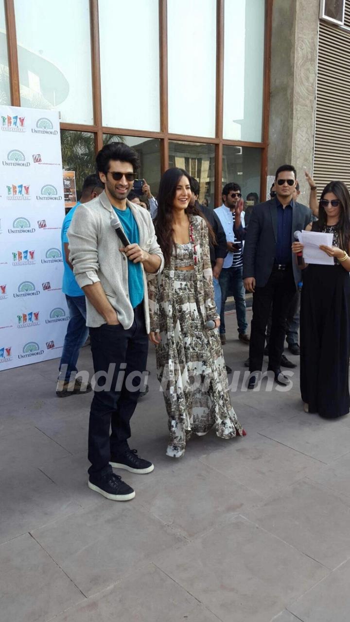 The Fitoor Team 'Aditya & Katrina' had Great Time Interacting With Their Fans