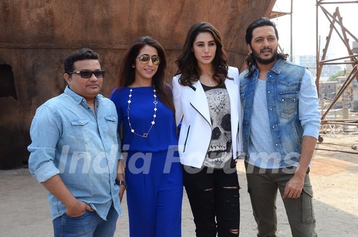 Ravi Jadhav, Krishika Lulla, Nargis Fakhri and Riteish Deshmukh at Launch of Film 'Banjo'