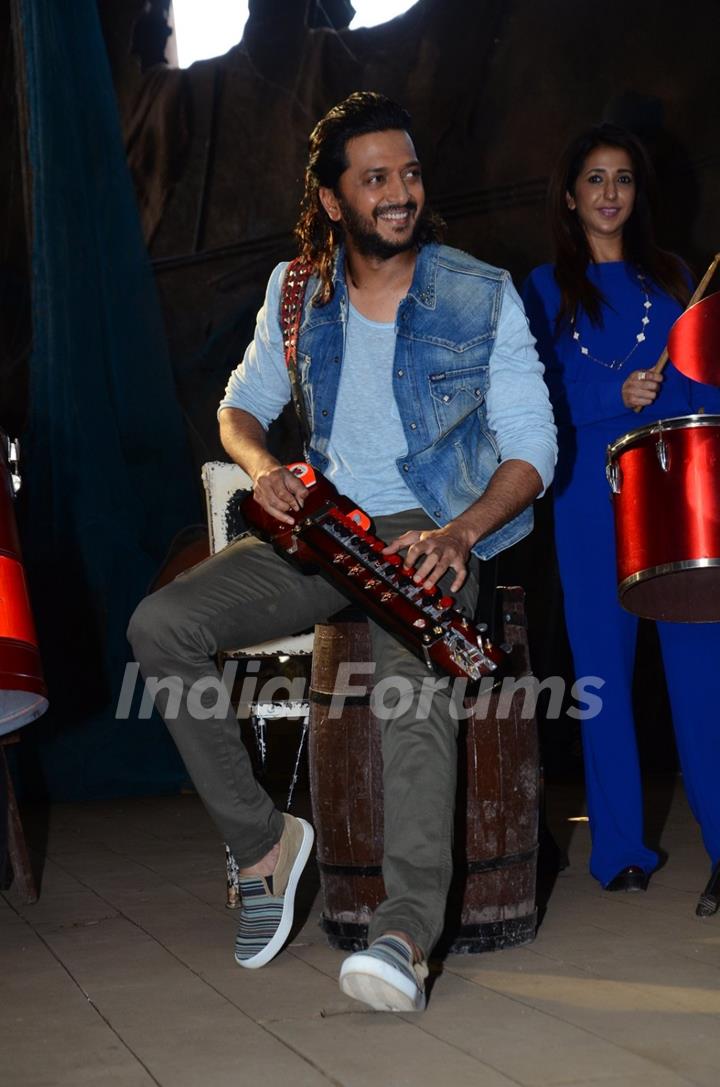 'Banjo' Film Launch: Riteish Deshmukh Tries his Hand on Musical Instruments