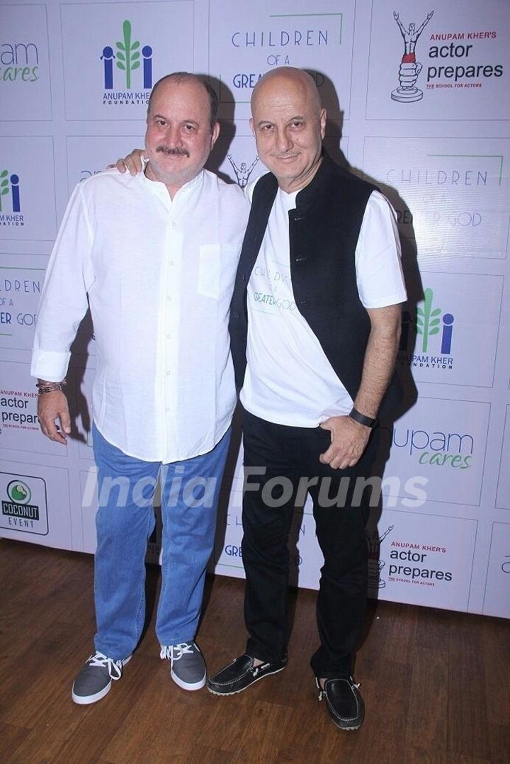 Anupam Kher and Raju Kher at a Charity Event