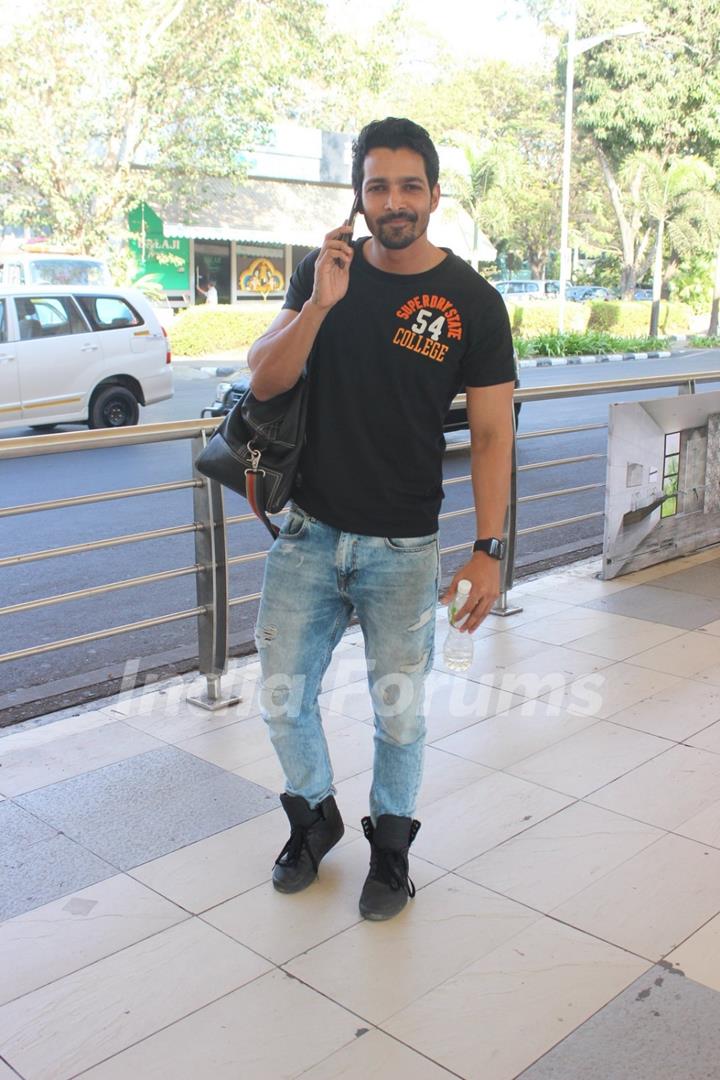 Harshvardhan Rane Snapped at Airport