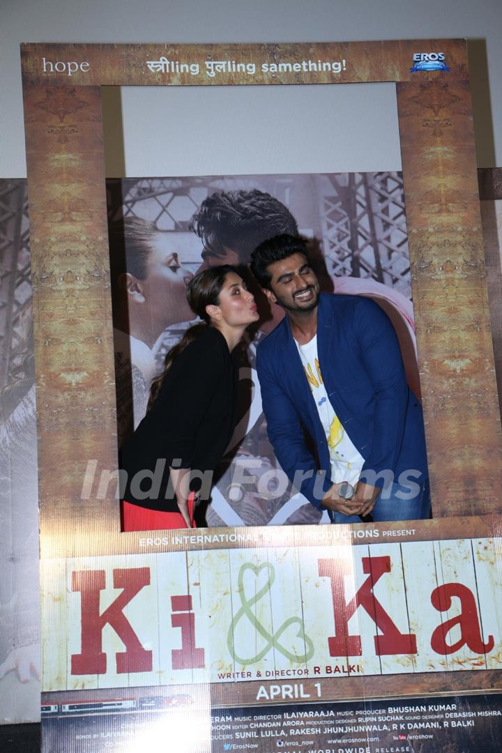 Kareena Kapoor and Arjun Kapoor Pose for Media at Trailer Launch of 'Ki and Ka'