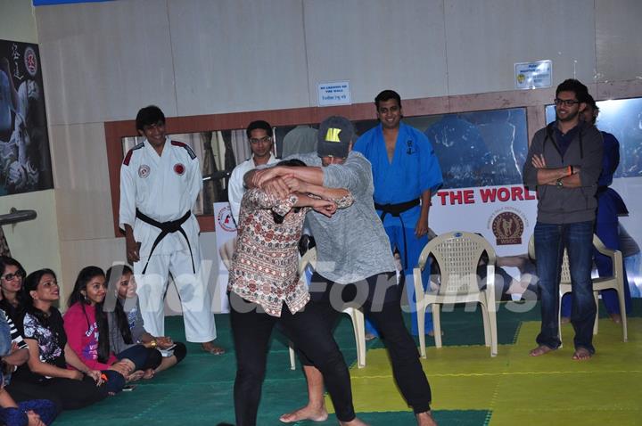 Akshay Kumar Trains Martial Arts at Certificate Distribution Event