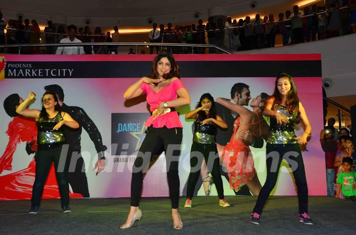 Shamita Shetty Performs at Dance Dream Believe - Couple Dance Competition for Valentine's Day