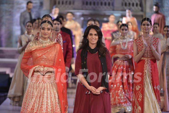 Anita Dongre Show at Make in India Bridal Couture Show