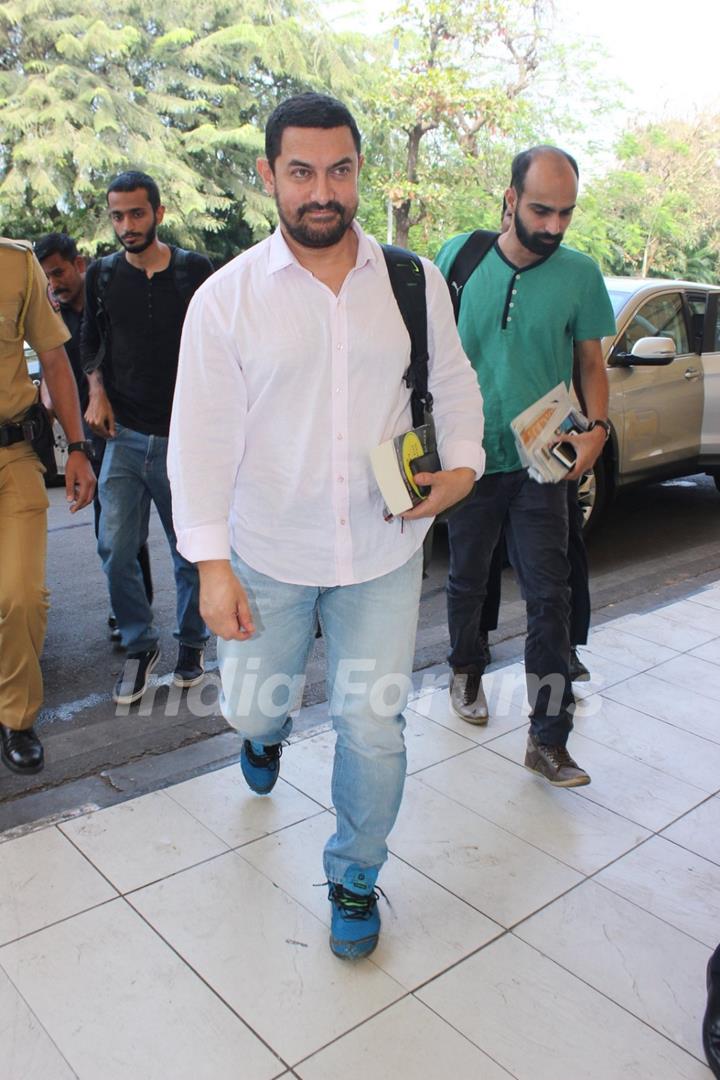 Aamir Khan Snapped at Airport