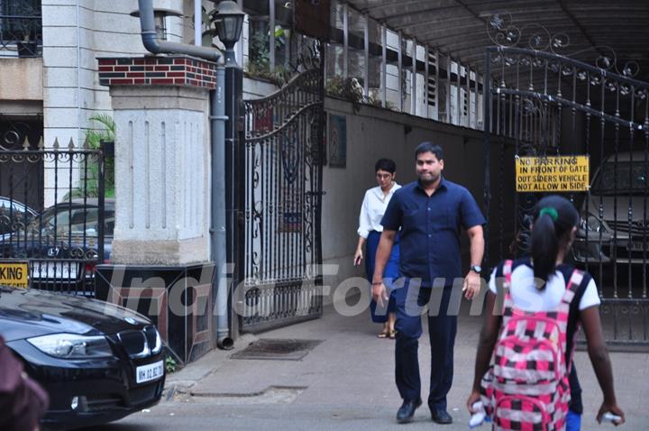 Kiran Rao Snapped Leaving Karan Johar's House