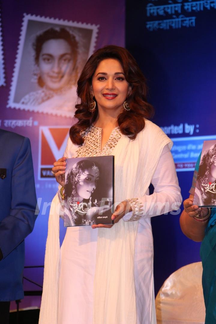 Madhuri Dixit Pays Tribute to Late Legendary Actress 'Nutan'
