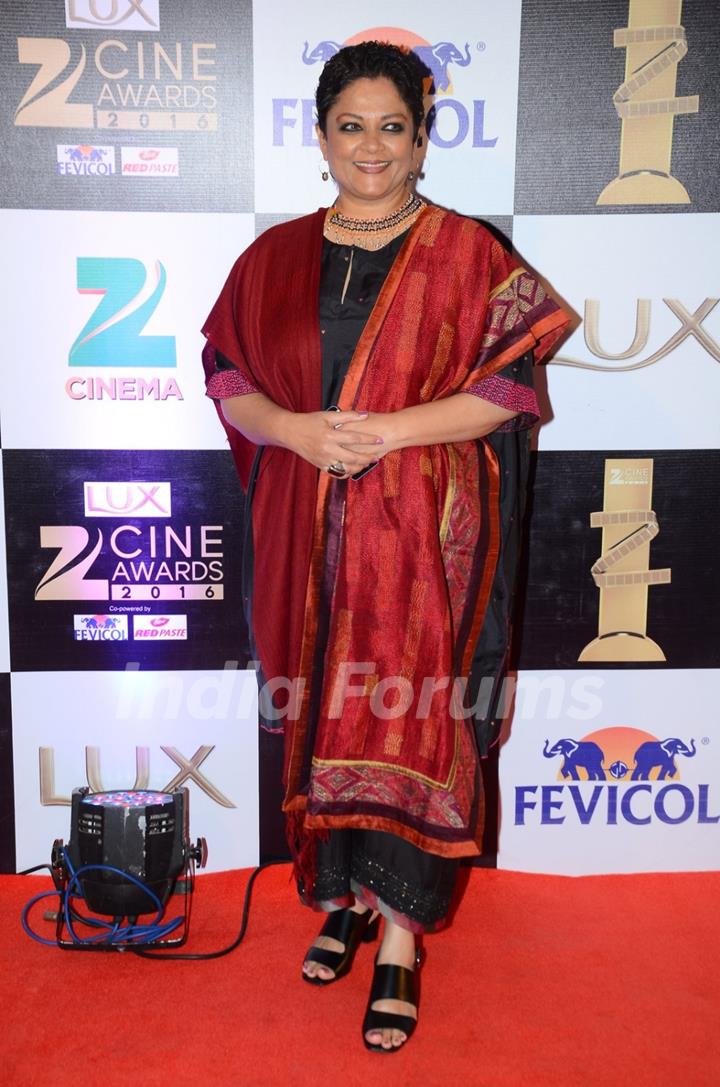 Tanvi Azmi at Zee Cine Awards 2016