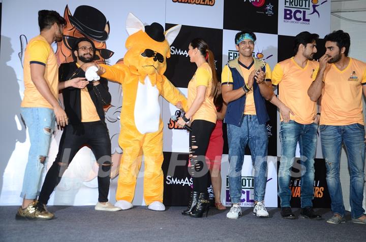 Sunny Leone and BCL's Chennai Swaggers at Smaash