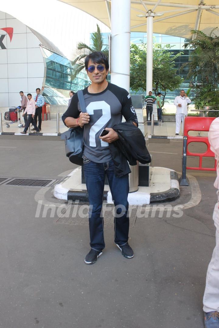 Sonu Sood Snapped at Airport