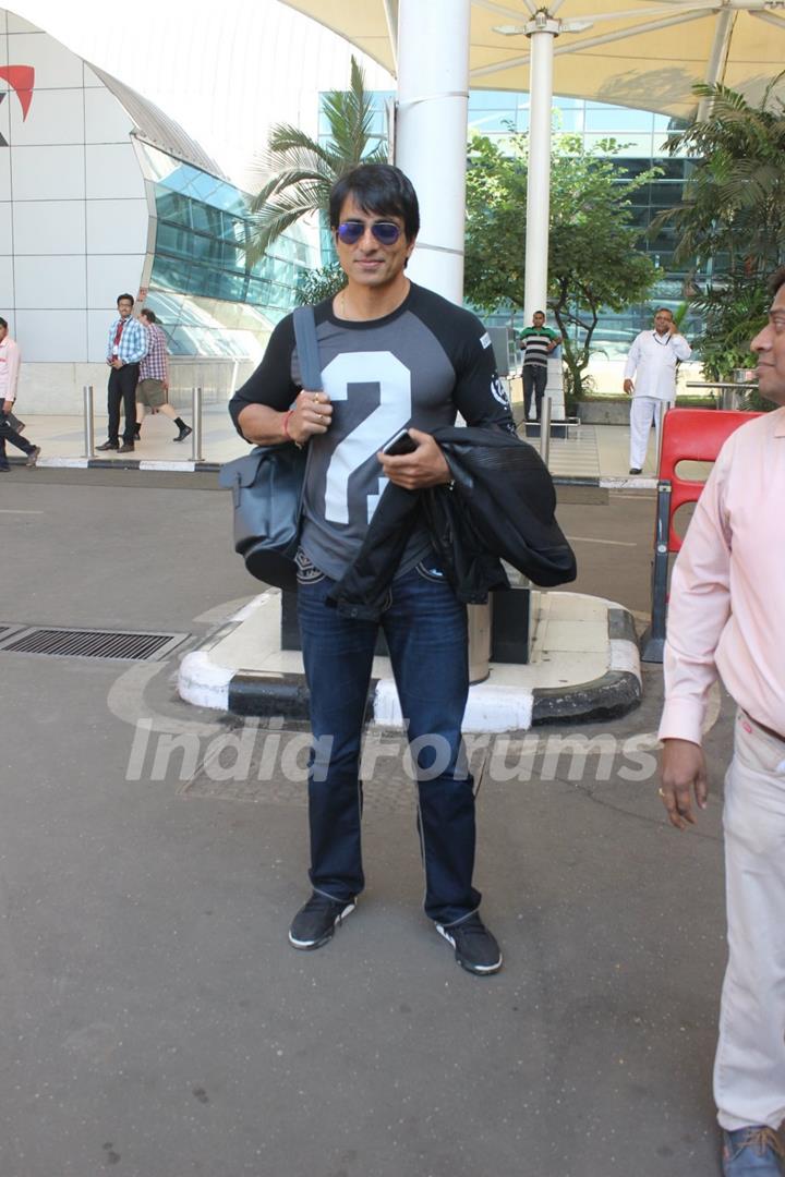 Sonu Sood Snapped at Airport