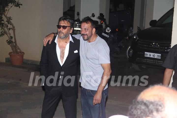 Jackie Shroff Meets Sanjay Dutt at his Residence!