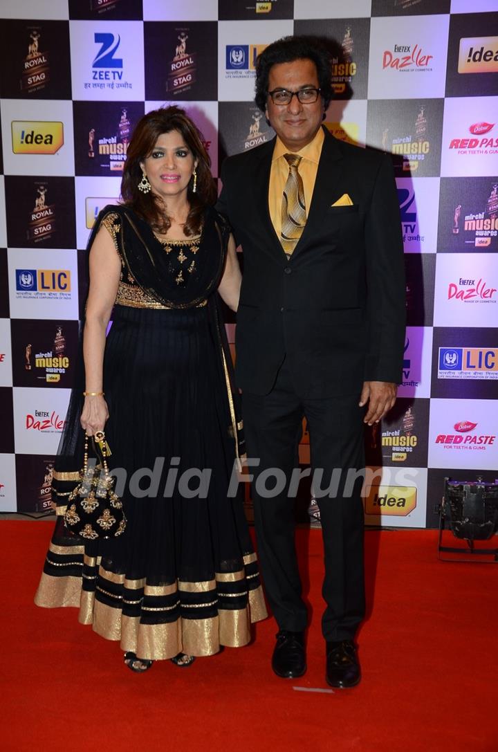 Talat and Bina Aziz at Mirchi Music Awards 2016