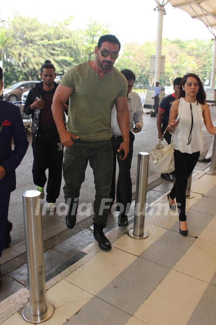 John Abraham Snapped at Airport