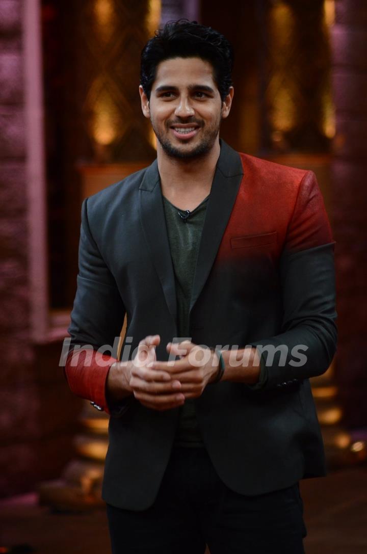 Sidharth Malhotra on Comedy Nights Bachao Kapoor & Sons for Promotions