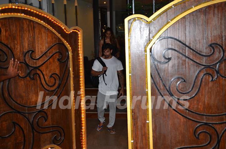 Spotted: Karan Singh Grover and Bipasha Basu!