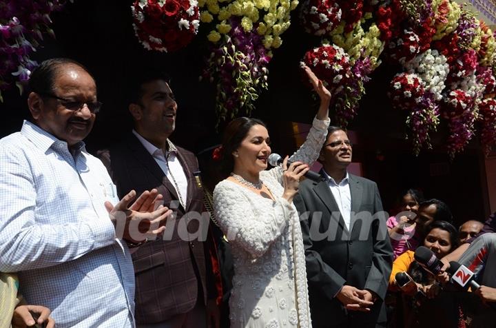 Madhuri Dixit at Inauguration of PNG Jeweller's New Store