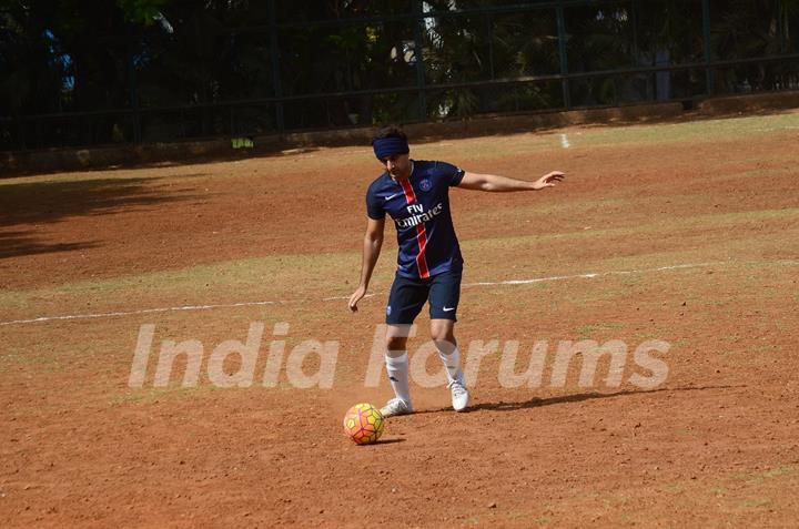 Snapped: Ranbir Kapoor Practicing Soccer!