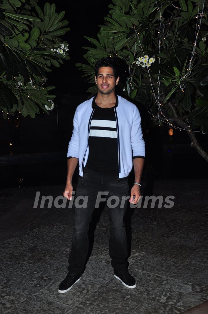 Sidharth Malhotra poses for Kapoor & Sons Photo Shoot