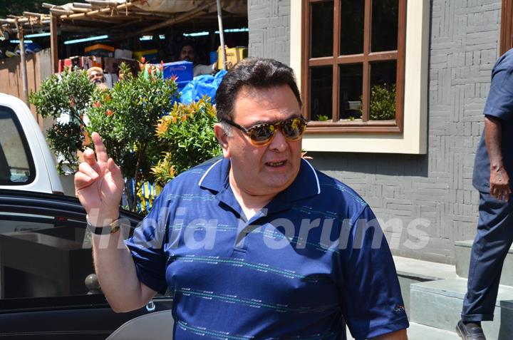 Rishi Kapoor at Kapoor & Sons Team at Lunch