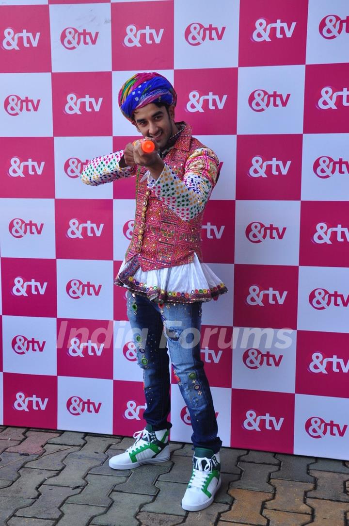 Vishal Vashishtha with &TV Celebrating Holi