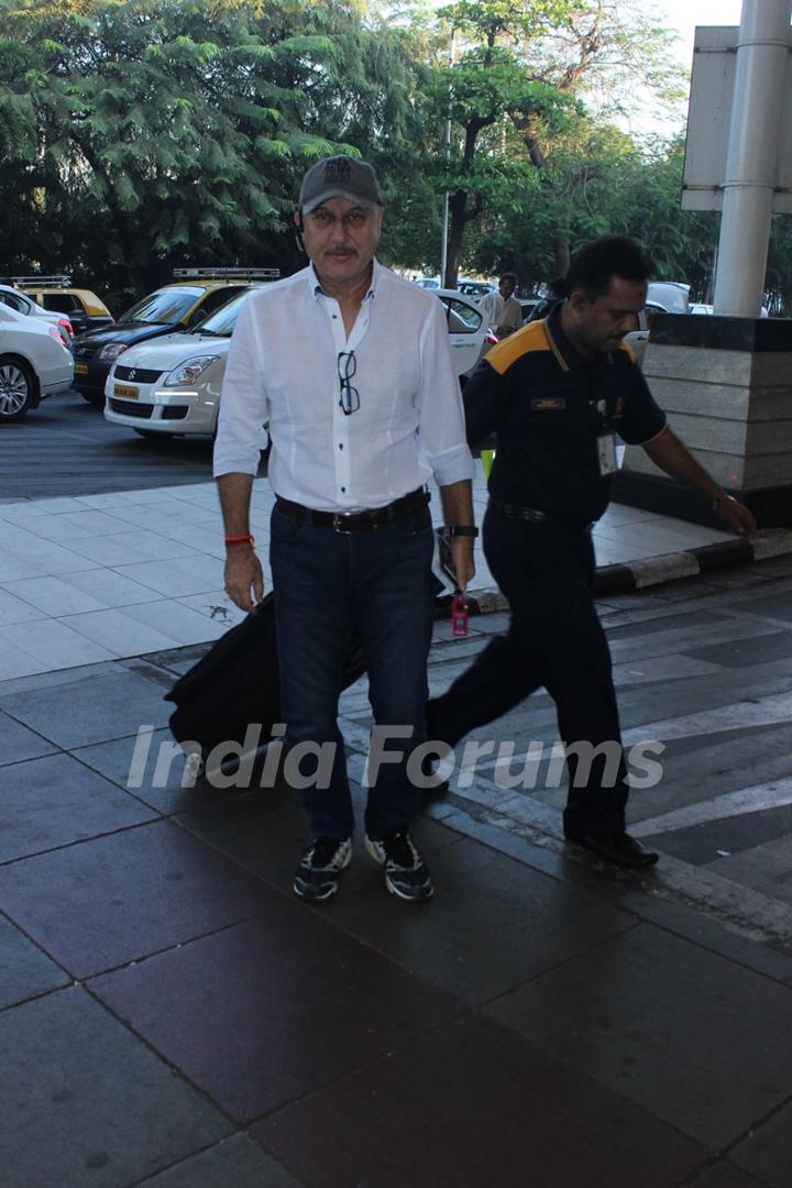 Anupam Kher Snapped at Airport