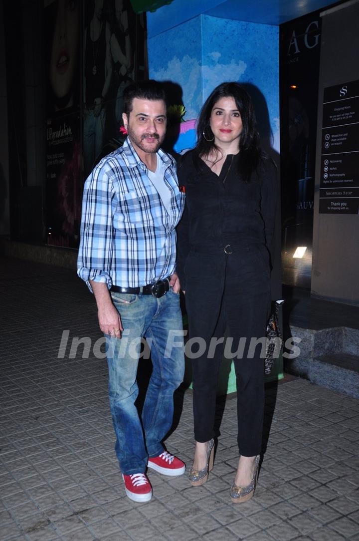 Sanjay Kapoor with wife Maheep Sandhu at Special Screening of Kapoor & Sons