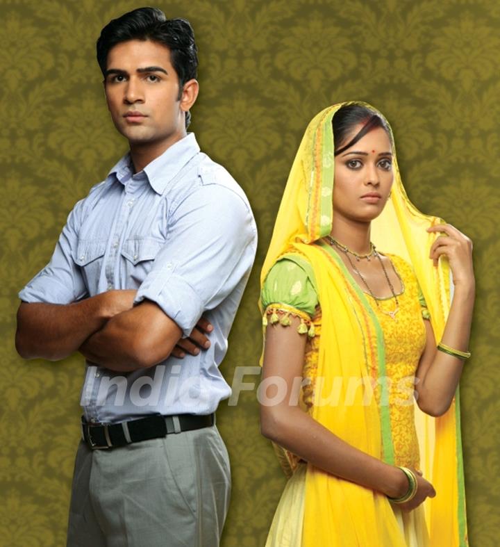 Neha Saxena and Kunal Bhatia in Sajan Ghar Jaana Hai show