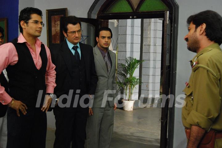 Dhananjay, Indrajit and Alekh in police station