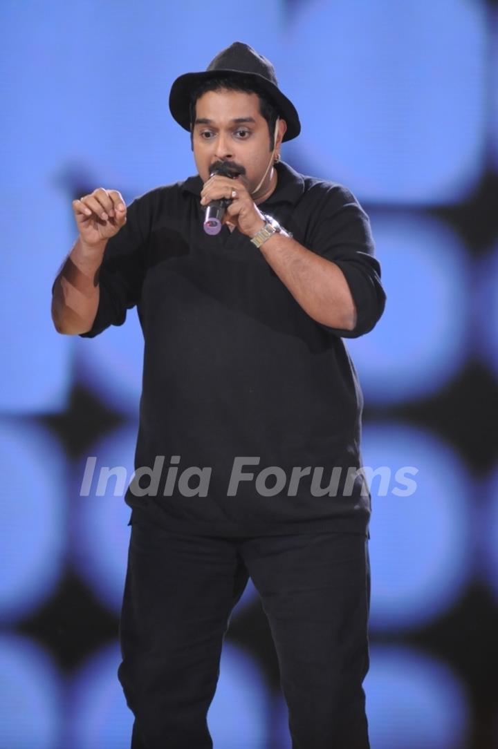 Shankar Mahadevan in the show Music Ka Maha Muqqabla